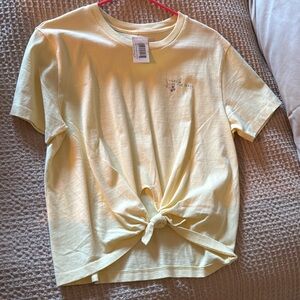 Women’s vans yellow front tie shirt